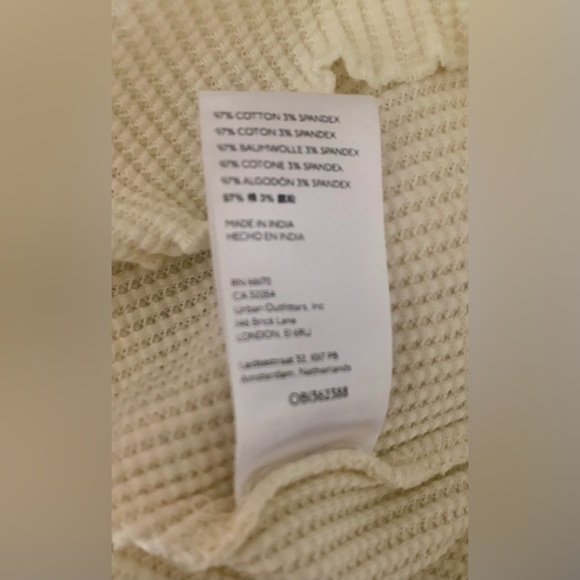 Urban Outfitters White Love Graphic Thermal Top - Size M - Picture 6 of 8